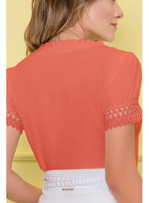 blusa coral mangas curtas em guipir 7