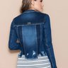 jaqueta denim destroyed com barra assimetrica nitido costas cima