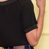 blusa preta detalhes em ribana e botoes nitido costas cima detalhe