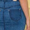 saia jeans recortes e pespontos contrastantes nitido costas baixo detalhe