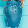 saia jeans destroyed com bolso funcional nitido costas baixo